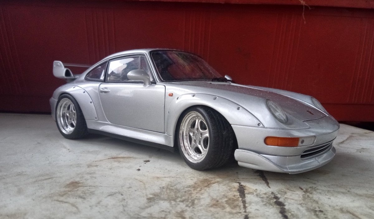diecastmodels18's tweet photo. С января ничего не заказывал себе в коллекцию... #porsche911
#porsche
#1/18 Porsche 911 gt2 Ut Models #utmodels
23 модель в коллекцию https://t.co/QEUDyDaVIo
