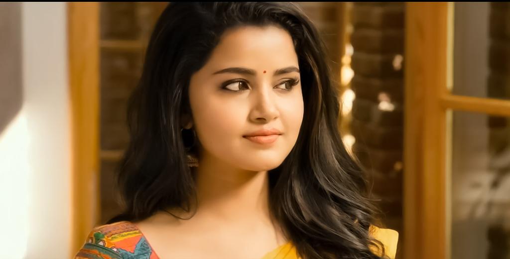 AnupamaAdmirers's tweet photo. She defines beauty 😊 
@anupamahere in #KrishnarjunaYuddham 
#LoveAnupama ❤️ https://t.co/j93lm0EP7j