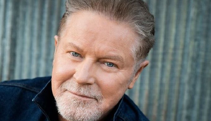 Happy 71st birthday Eagles legend Don Henley! What\s your fave Eagles song? 