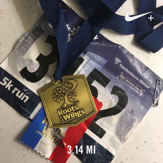 ericadelyn333's tweet photo. I’ve been with this company 12 yrs this is my 1st time in the annual Roots &amp; Wings Run. 7,000 runners 2day!  I ran 3.14 miles with Nike⁠ Run Club #JustDoIt #milwaukee #rootsandwings5k #NMAM2018 #fose7en #fosho #47andfit #trynabe #foreverandfit #ididit #ididitagain #nrc #irun https://t.co/ocNuFjZGo6