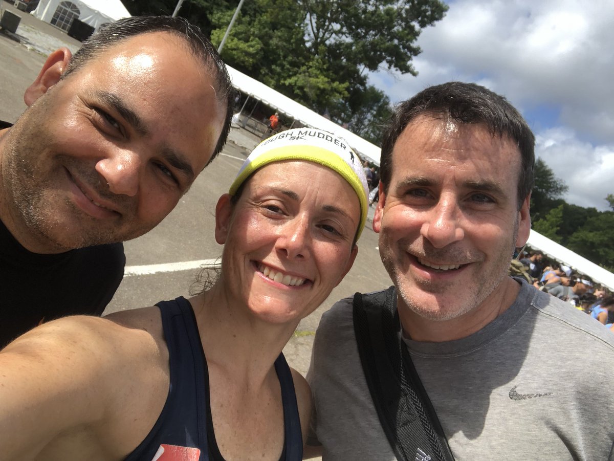 tee_donohue's tweet image. You never know who you’re going to see at #ToughMudder  race! #friendsfirst
