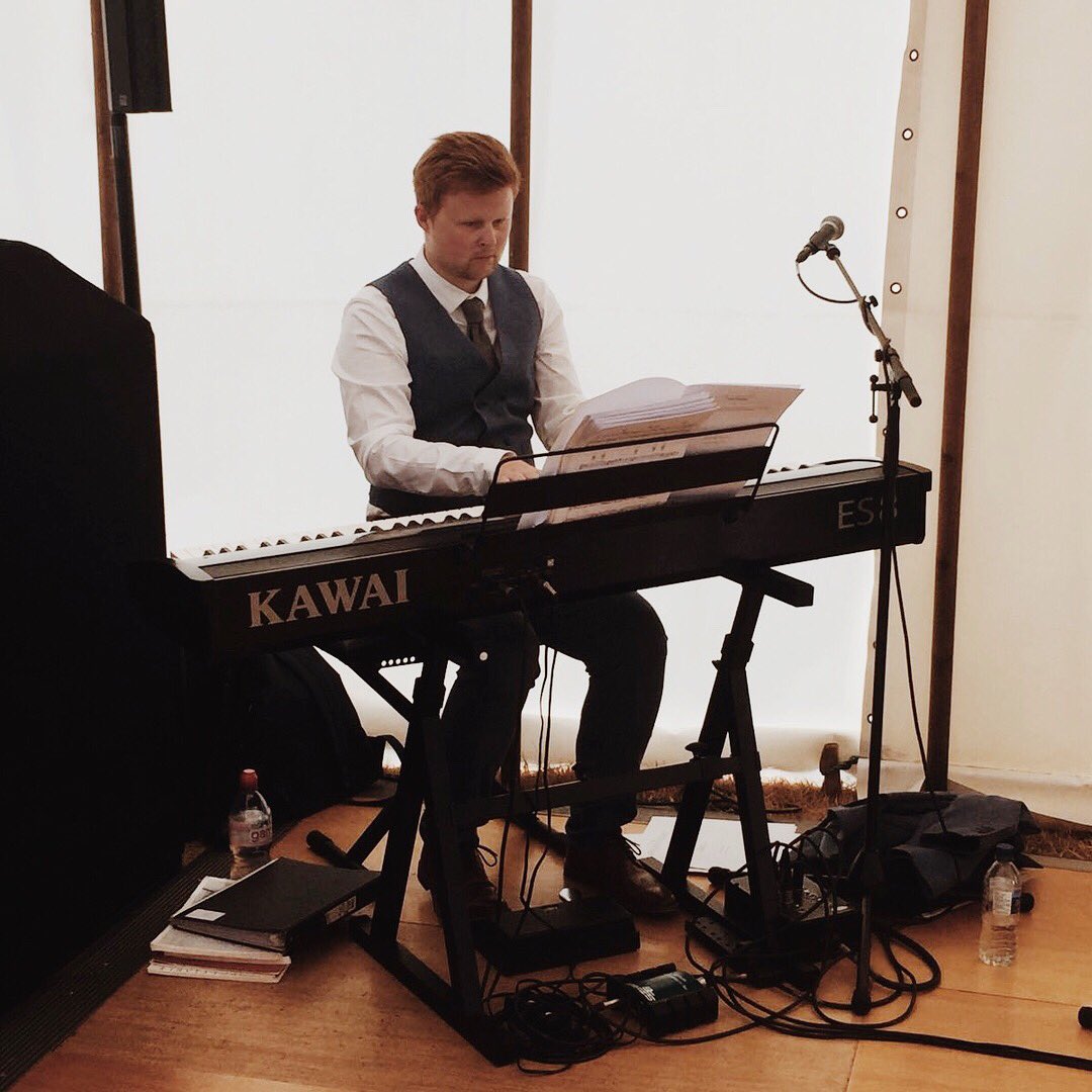 everafterldn's tweet photo. 💘🎶Wedding Music🎶💘

Our amazing pianist, Sam, playing for a wedding this week. 

Sam is our Resident Arranger, who will create a bespoke arrangement of your favourite songs for your ceremony, First Dance, Wedding Breakfast &amp; Drinks Reception.

Message us for details! 📧 https://t.co/SjTxUhPfUG