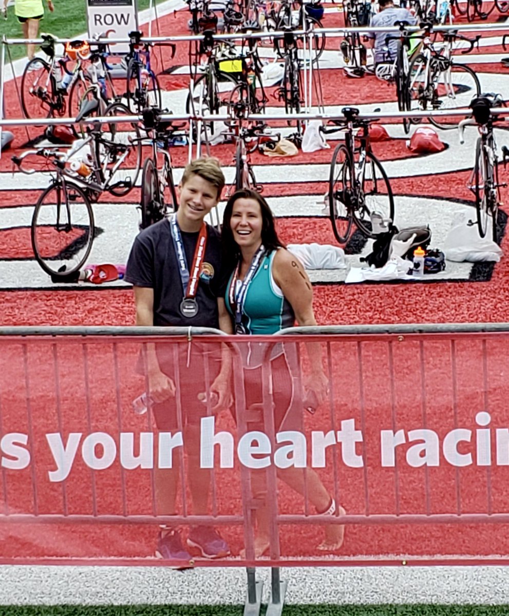 Michelle_Wolfe1's tweet image. Excellent experience! 🏊🏼🚴🏼‍♂️🏃‍♂️
#TriFitChallenge @Greenswellco
#SwimBikeRun @OhioState #TimeToTri #TriWeek @usatriathlon #FirstTimers