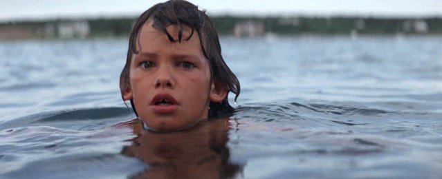 thedailyjaws's tweet photo. #Jaws3D is bustling with visual echoes of #Jaws #Jaws3DWeek https://t.co/S0NK80cyw9