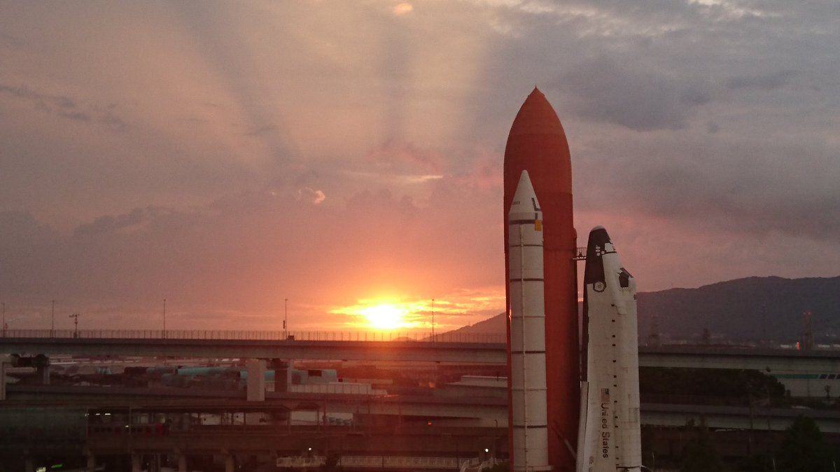 17年末に閉園した スペースワールド の現在の姿がこちら エモすぎる 北九州 ただでさえ廃墟感あるからすごい空間になってそう Togetter