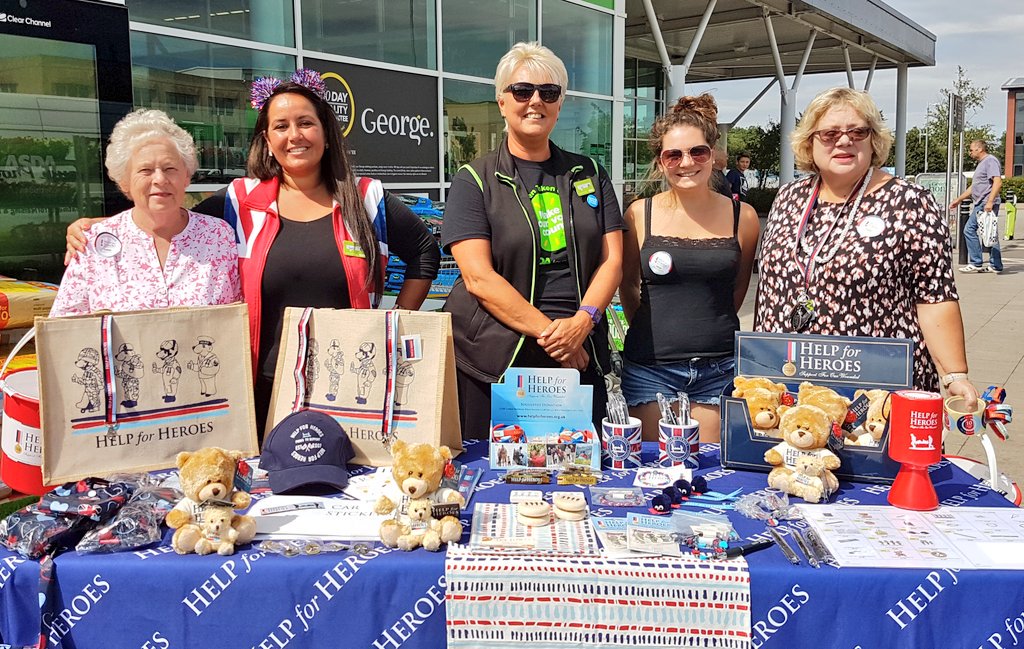 Another sunny day hosting the wonderful #volunteers #fundraising for <a href="/HelpforHeroes/">Help for Heroes</a> It's a #familyaffair with lovely Lucy her mum &amp; nan! Come along &amp; show your #support to a fantastic #charity #helpforheroes #Asda #Cheltenham #community <a href="/AsdaCommunity/">Asda Community Team</a>