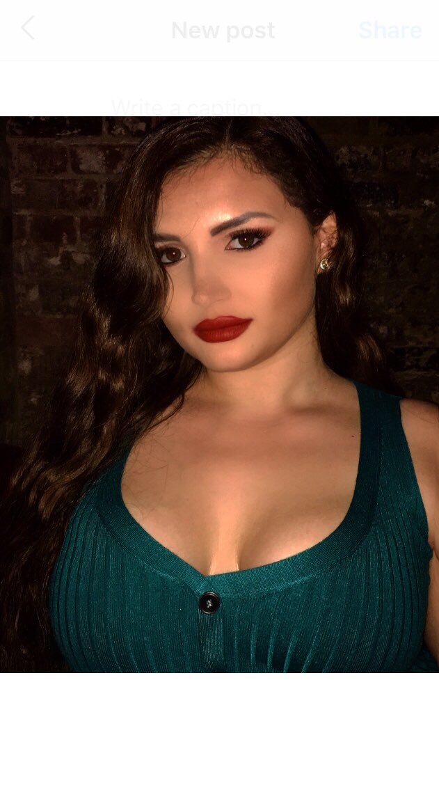 dommeofdreams's tweet photo. #bowndown and #kissmyfeet little #slaves #paypig #cashpig #cashcuck #cuck #cuckold #humanatm #walletrinse #walletrape #rinseyourwallet #tribute #humiliation #humiliationfetish #fetlife #fetish #chastity #sph #femdom #findom #footworship #armpitworship #goddessworship #customvideo https://t.co/bdvpAuNvYj