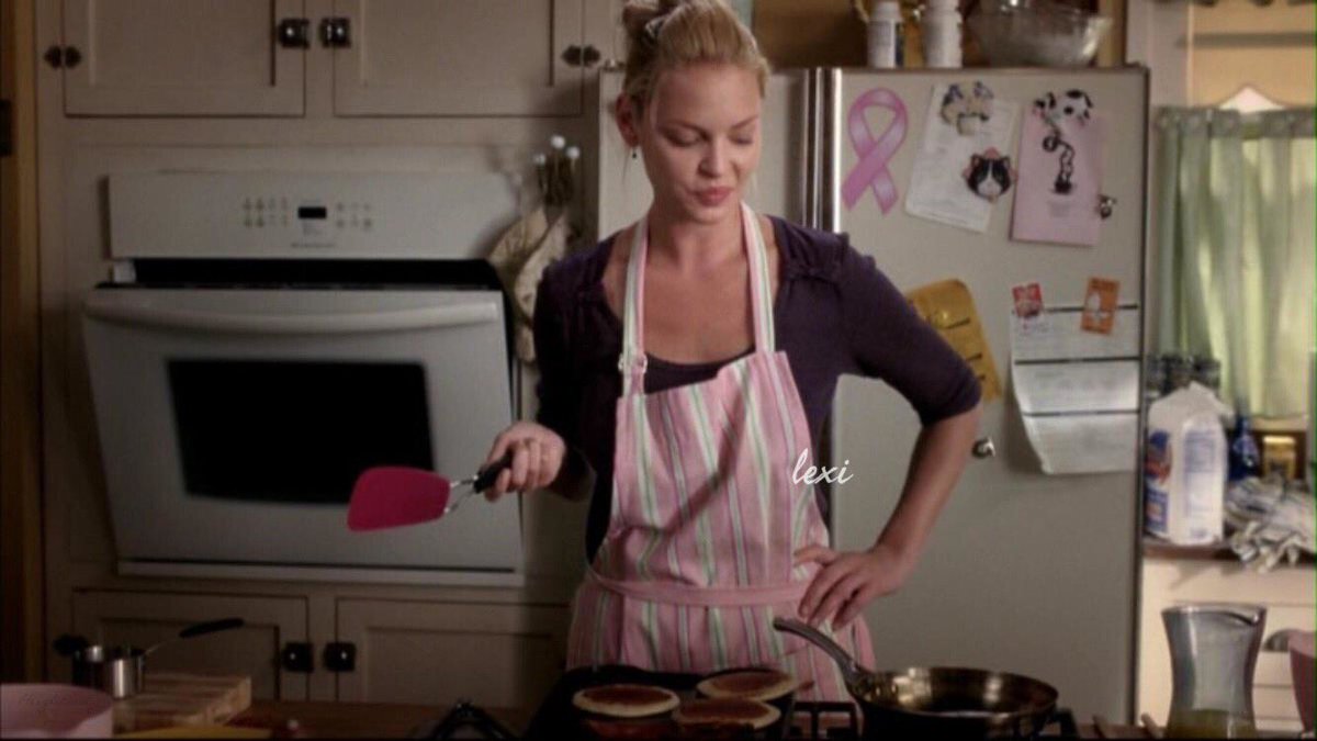 lexisgdr's tweet photo. “ Life is a combination
    of magic and food. „ https://t.co/pTsQADDTsf