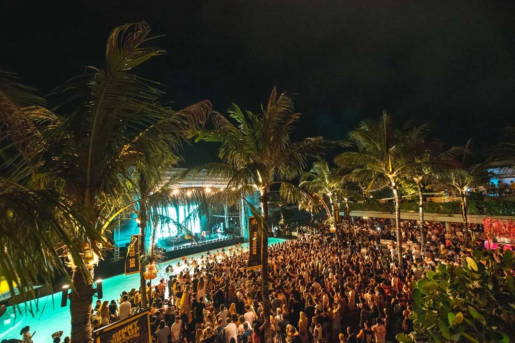 marijuanx's tweet image. Potato Head Beach Club, Seminyak Bali
First three pics on normal days, last pic during events