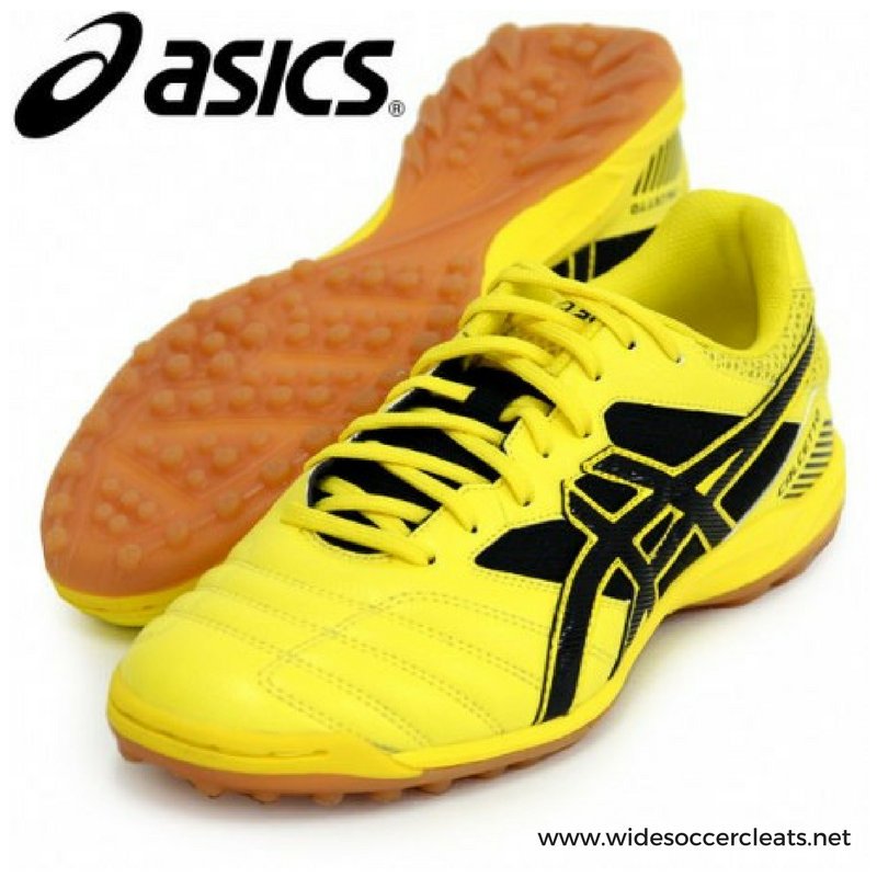 asics soccer cleats wide fit