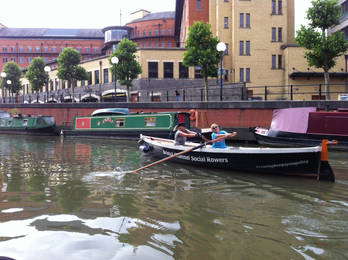BCSRnewsfeed's tweet photo. Not your average Sunday #SundayMorningAction #Bristol #Harbourfest Taking in the sites of Sunday Morning #rowingkeepsyougoing https://t.co/HSCnMcgbhn