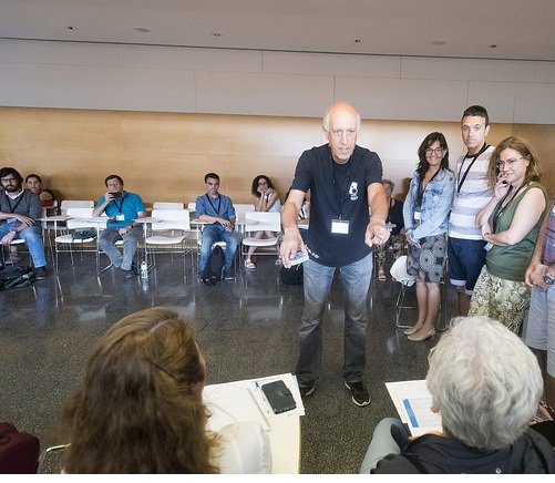 miquelduran's tweet photo. Gràcies per la foto! Ens va agradar molt poder fer aquest taller! RT @JMSepulcre: Acabo de ver esta foto que me recuerda que en el #cidui2018 disfrutamos a base de bien @jcnc_Jose miquelduran @CIDUI_congress https://t.co/cVGdTR4wa9 /cc @fblascoxyz