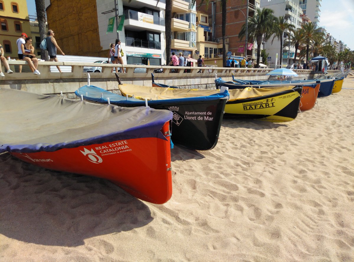 santelmlloret's tweet photo. Llaguts preparats pel S'amorra jove. La confraria de Sant Elm hi serem #mylloret #bealloretenc #samorra #FestaMajor #rem #incostabrava https://t.co/yD1pMiJcZF