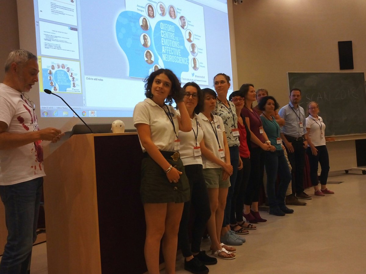 ffsantos_lab's tweet photo. The amazing @escan2018leiden team behind #ESCAN2018! Thank you and well done! https://t.co/EHwW9t40km