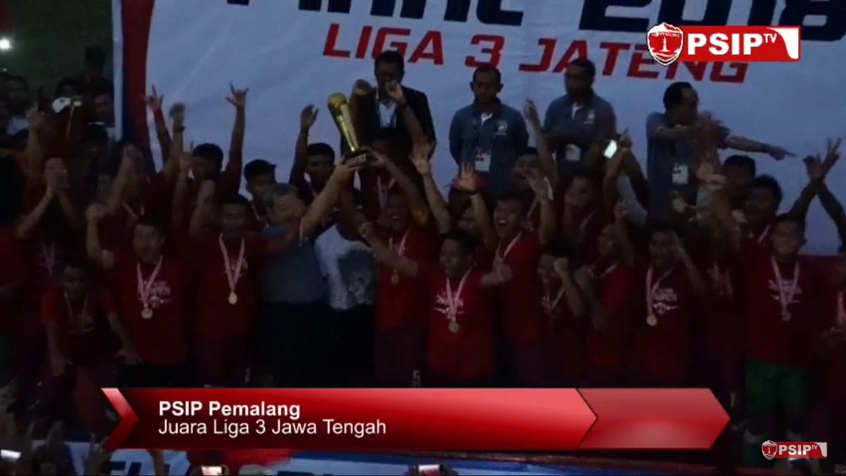 bejonemojo's tweet photo. SELAMAT untuk @psip_pemalang  atas gelar juara Liga 3 Jateng 2018, setelah menang adu penalti 5-4 atas @persibara . 🎉🏆 https://t.co/B4lpvfpUFB
