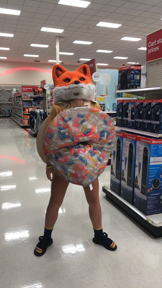 karisavisa's tweet photo. HBD to my funkiest friend!! So thankful for you thrift-finding, animal-rescuing, jesus-loving daredevil. You’re like the bread & cheese to my turkey & lettuce. No one I’d rather share sandwiches, nature-mom or lose the hunger games with!! Happy 18th!!!#hungergames2019 https://t.co/0V7OmMLyCH