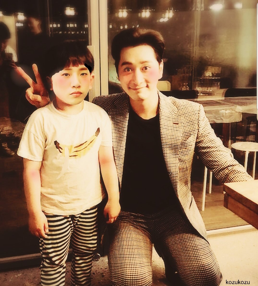 kozukozu12's tweet photo. レジャーシートジュノ君
使い回し✨

#2pmで妄想 #CHANSUNG #Junho 
#이준호 #황찬성 https://t.co/N7NTdndJCn https://t.co/MNtcVvS4zk
