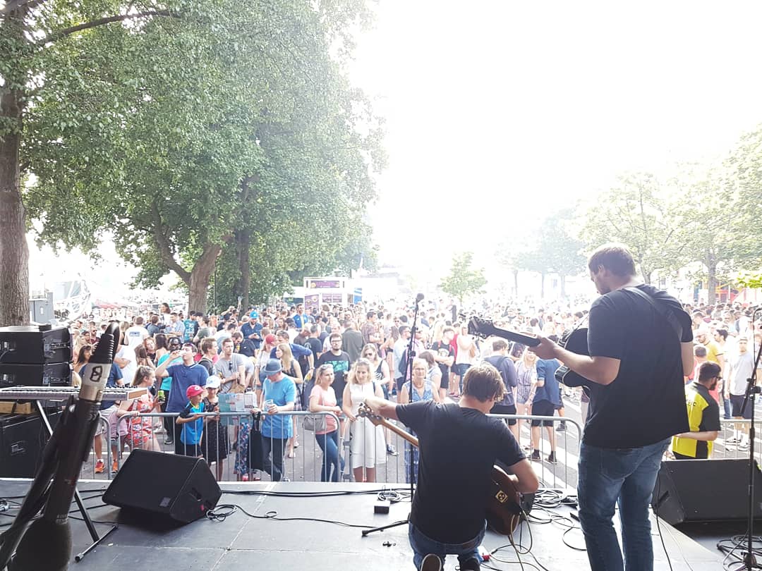 RingoCanCount's tweet photo. Had a blast playing with @sambrockington at #bristolharbourside yesterday!
.
.
.
#bristol #bristolmusic #stagephoto #harbourfest https://t.co/O6NLfgrVRD