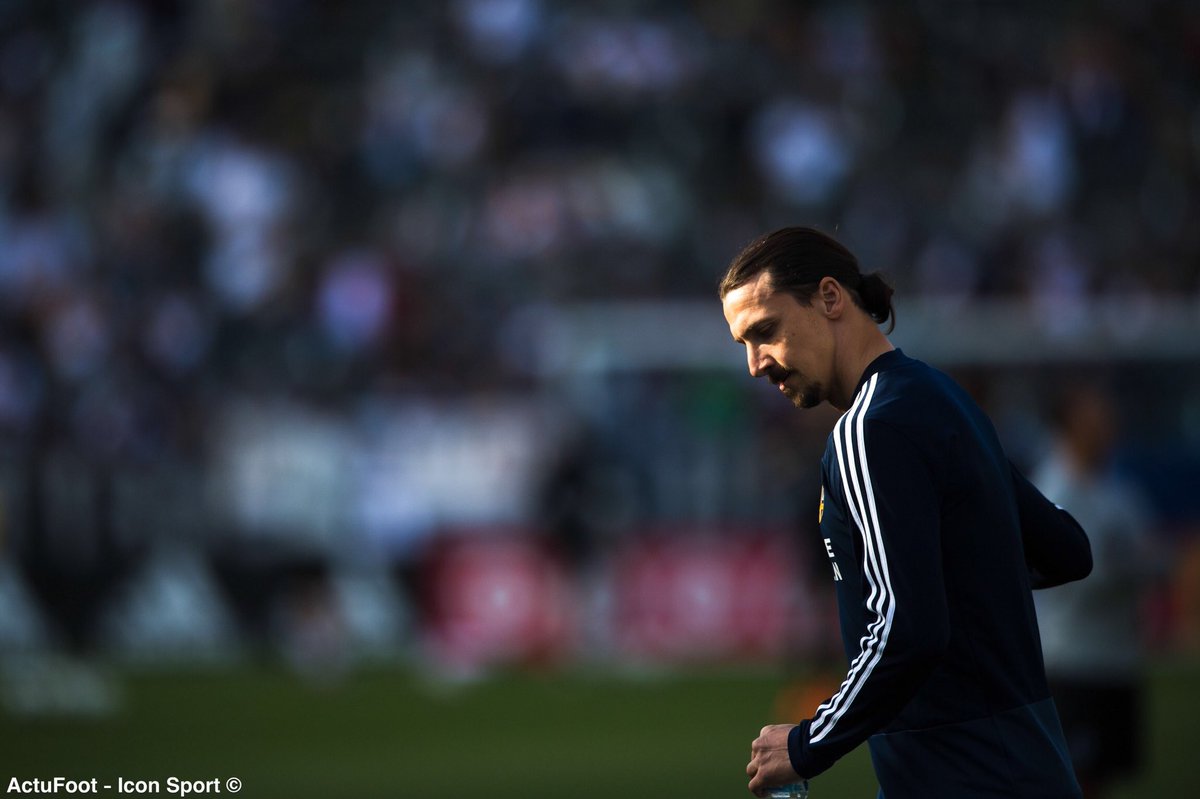 ActuFoot_'s tweet photo. Zlatan Ibrahimovic : « Mon arrivée aux USA ? Vous êtes chanceux que je ne sois pas venu 10 ans plus tôt, car je serais président à l’heure qu’il est. » https://t.co/Imlf85QqwU