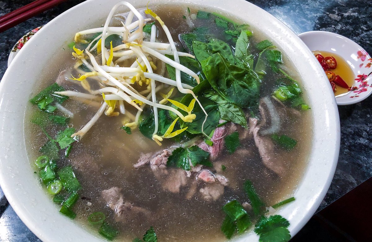 cam_bum's tweet photo. Keeping warm on a chilly weekend.
Beef Pho @ Pho Hoang Bo Ga, Springvale #melbourneeats #foodie #vietnamesefood #morning #pholife https://t.co/13R9FJusf9