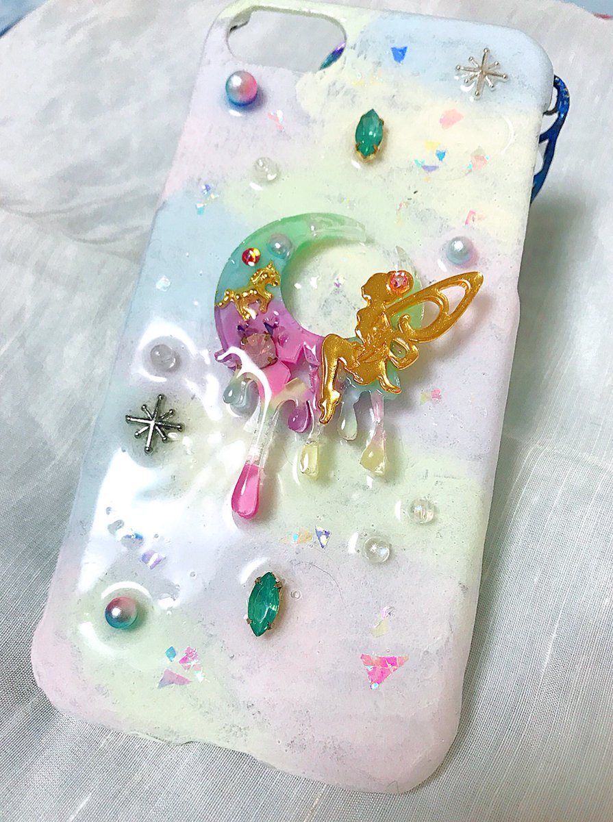Yume工房 新しく買ったレジンパーツやクロームパウダーで新しく作ってみましたー 月のモールドとスマホケースはけっこうお気に入り レジン好きな方と繋がりたい レジン スマホケース ゆめかわいい ユニコーン Yume工房 新しく買ったレジンパーツやクロームパウダーで新しく作ってみましたー 月のモールドとスマホケースはけっこうお気に入り レジン好きな方と繋がりたい レジン スマホケース ゆめかわいい ユニコーン