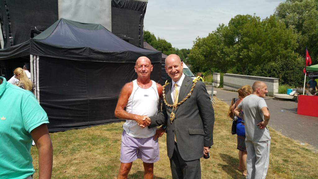 maidstonemayor's tweet photo. The Mayor meeting visitors to Maidstone's Community Mela. Come and join the fun at Whatman Park today. https://t.co/JMWy5vbuUt