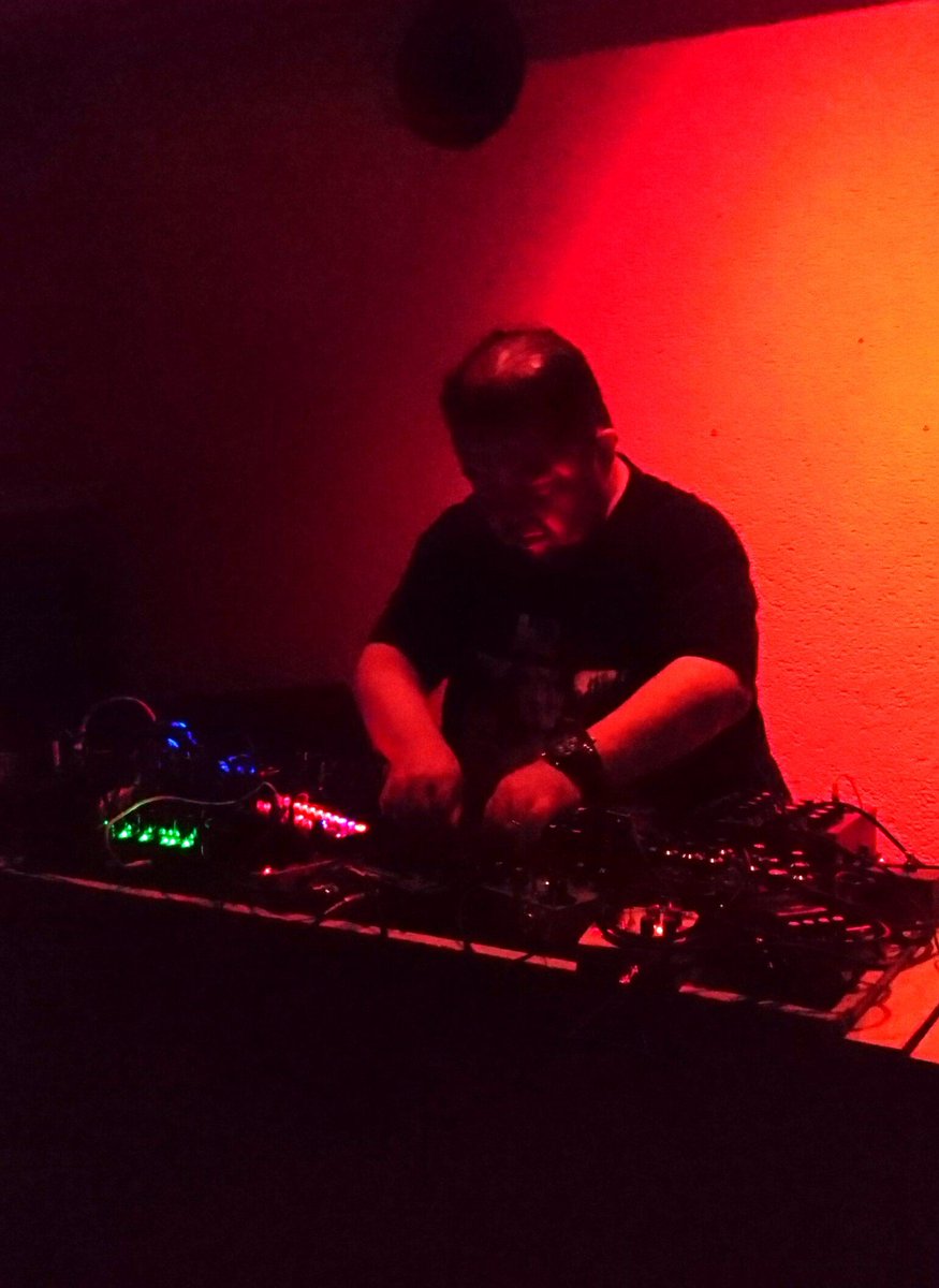napokrrk's tweet photo. 2018/7/14(sat)
「OXEN RECORDS 2 DAYS」
DAY1@落合soup
T.MIKAWA
K2
UNSUSTAINABLE SOCIAL
CONDITION
#Tmikawa
#K2
#UnsustainableSocialCondition
#OxenRecords
#noise
#noisemusic
#harshnoise https://t.co/pXQ4m0GmkR