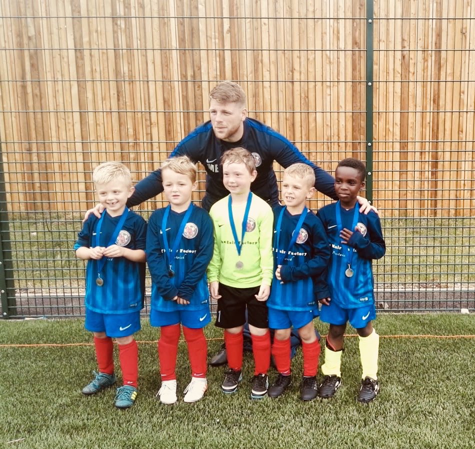 BuryFcU13's tweet photo. Massive well done to our U6s, coming 3rd in this mornings tournament and putting in some great performances , was unlucky not to reach the final but with no subs the lads did themselves , parents and club very proud well done ! #nextgen #fcunsworthway #outfromtheback https://t.co/PD2v0khmzS
