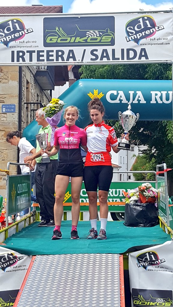 Mertxe_Beriain's tweet photo. Podio  Campeonato Navarro y de Euskadi  CRI élite femenino   VII Trofeo Iturmendi :   Ainara Elbusto  @dcridevektor  Sara Paternßin @CcErmitagana  @Leche_Lacturale #Iturmendi https://t.co/I1lCQJ6dBC