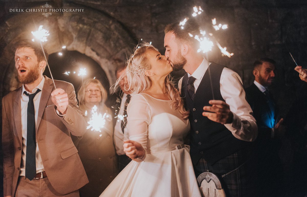 Our final marquee wedding date this year falls on Guy Fawkes weekend and, it's still available for your dream day! Here's a look back at Alex and Gary's wedding last year for some fireworks inspiration plus, check out our amazing package for this date! ow.ly/Hmrk30l2Oem