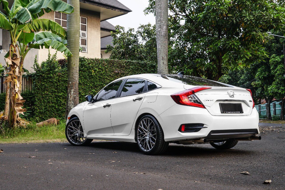 guxinxin's tweet photo. Face Wheels | Flow Form Wheels
19inch Gunmetal machined face FF72 & Honda Civic
#facewheels #facewheelsdesign #flowform #ff72 #honda #hondacivic #tuning #performance #cars #automotive #carswithoutlimits #carparts #carshow #carofinstagram #permaisuri https://t.co/oLziuem8cs