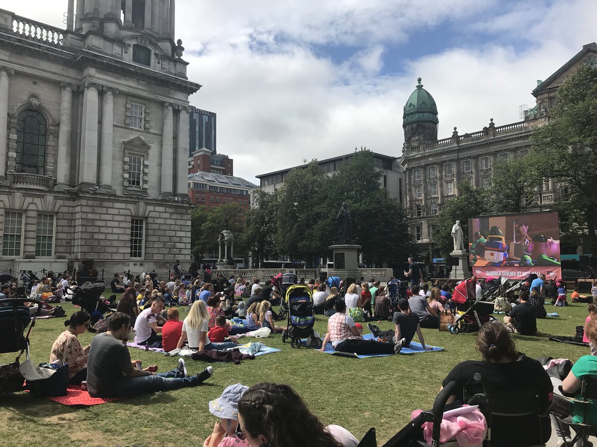 Day two of #SummerCinema at City Hall is well under way! #Belfast #BelfastCityHall