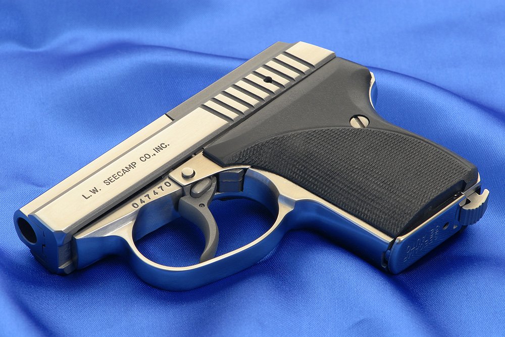 ken_lunde's tweet photo. A friend informed me last night the sad news that Larry Seecamp, the maker of the #Seecamp #LWS series of ultra-compact pistols, passed away on 2018-07-15. I will treasure my LWS32 California Edition even more now. These are my photos of it. #RIP → https://t.co/FonABkQDTF https://t.co/FpDg8udtjJ