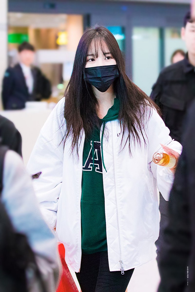 180301 유주
#여자친구 #유주 #gfriend <a href="/GFRDofficial/">여자친구 GFRIEND</a>