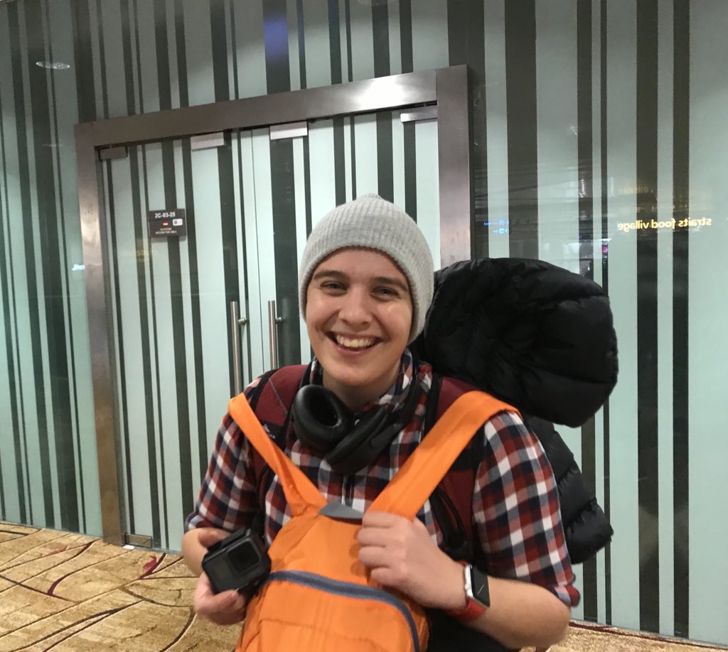charliewestwils's tweet photo. One happy lil backpacker! Just got into Singapore πΈπ¬ 6 hour layover then on to Germany π©πͺ #happycharlie #phdlife https://t.co/apu5ld4nKd