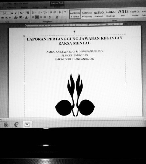 widiatam's tweet photo. LPJ semangattt. besok hrs slsai https://t.co/vjSlklHFdr