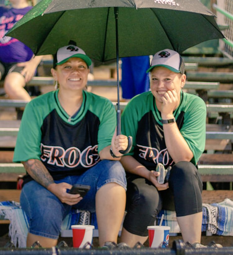 GBJeremiah's tweet photo. Rain delay smiles!! 🌧 our @GreenBayFamDent #SmilingFansOfTheGame are happy no matter what the weather is!! 😁 https://t.co/jPJpl4xzvO