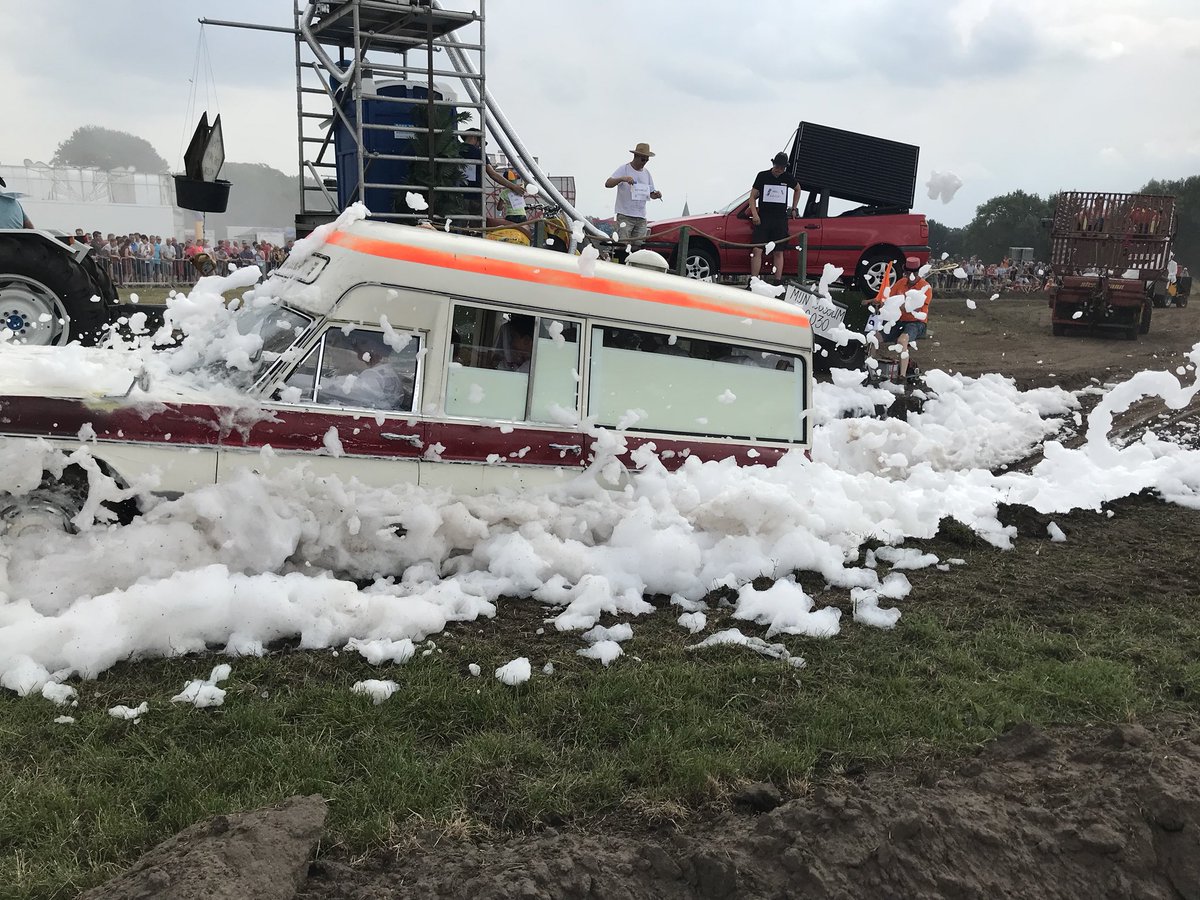 KermixRossum's tweet photo. Rooje Cross in Rossum. https://t.co/AurmRAD6Lv