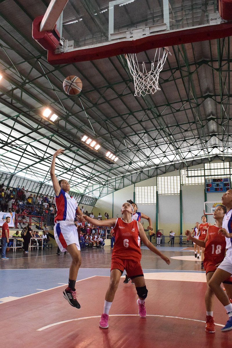 GobiernoYaracuy's tweet photo. Yaracuy Sub-Campeón del baloncesto femenino ⛹‍♀ ¡Arriba Yaracuy! ¡Arriba Venezuela! Que viva la generación de Oro 👏👏 https://t.co/ETkxHX4Gcu