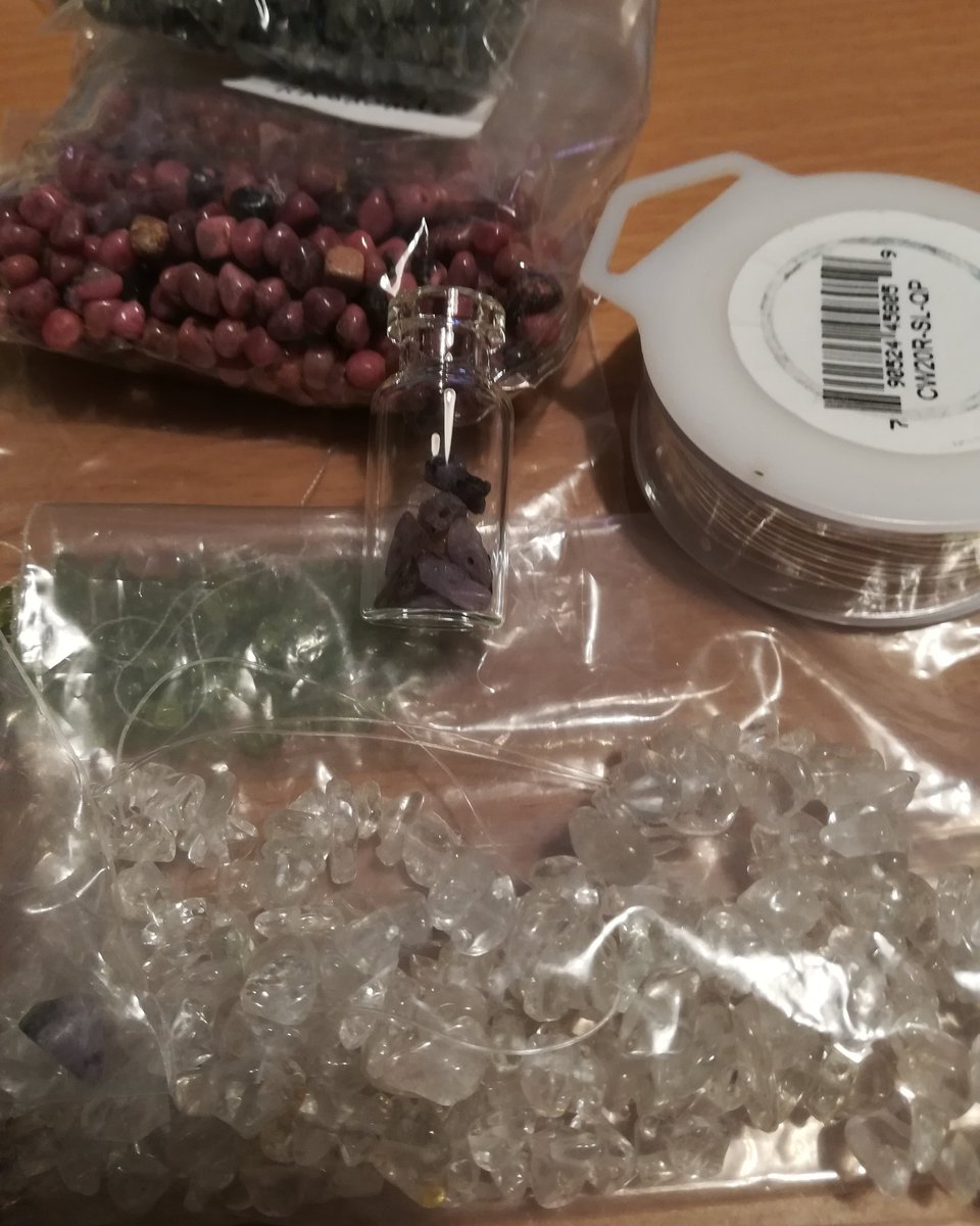 StefsThoughts4U's tweet photo. #SundayMorning Ouuuu! Working on a new product. 😊This is going to be magical! 🤓 Not finished yet. Back to work. @HMNation @HandmadeHour @EtsySuccess @JudithThomson14 #memake #makersmovement #Boho https://t.co/nghTu1dTdG