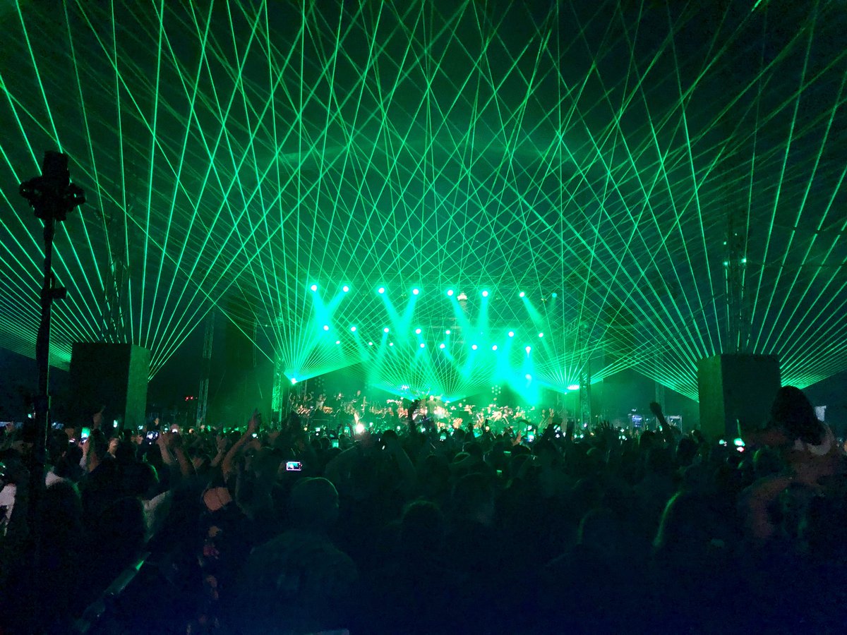 LSFXproductions's tweet photo. Hit me with those laser beams ....
Lush Classical with @UlsterOrchestra @MrSteveAnderson @cliffmasterson @JJJolene @Philippaohara @HelenWi92890111 @IMJCSTEWART @daveseaman @damiendevenney @djayrc @colhamiltonlush @leemcmahon @AdlibSolutions @PSI_Ireland @joe https://t.co/LZp7KchBCj