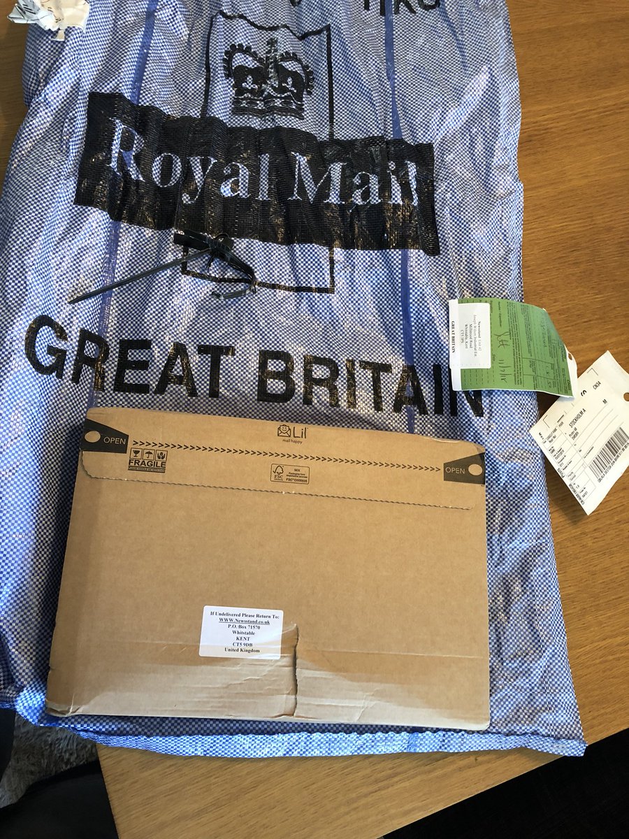 coffeepunk's tweet image. Was quite surprised when the clerk handed me a big blue bag from the Royal Mail when I went to pick up a package of unknown content. Super pleased with the book @8faces #surprise #typography #8faces