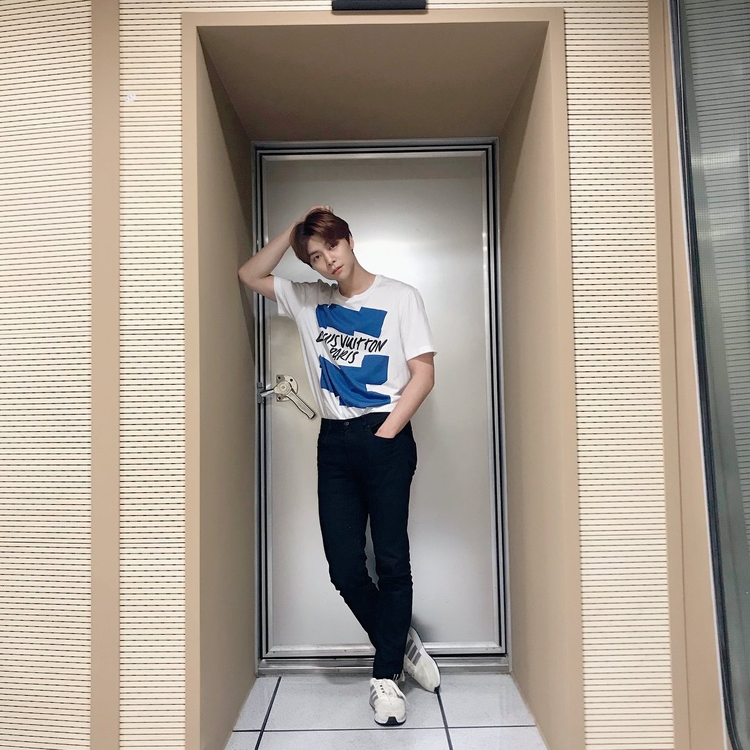 neocultthings's tweet image. Johnny and Jaehyun serving us boyfriend looks everyday. We are so blessed 💯💯💯