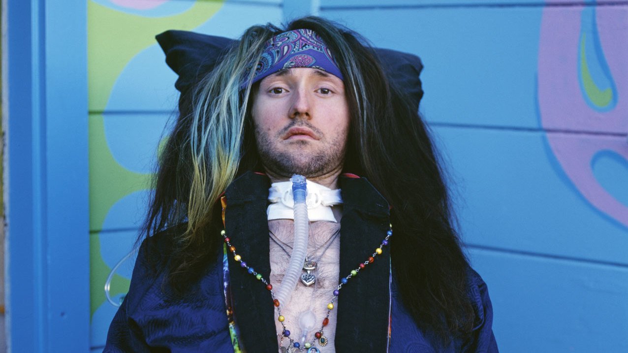 This amazing guitarist is celebrating a birthday today!! HAPPY BIRTHDAY TO THE GREAT JASON BECKER! 