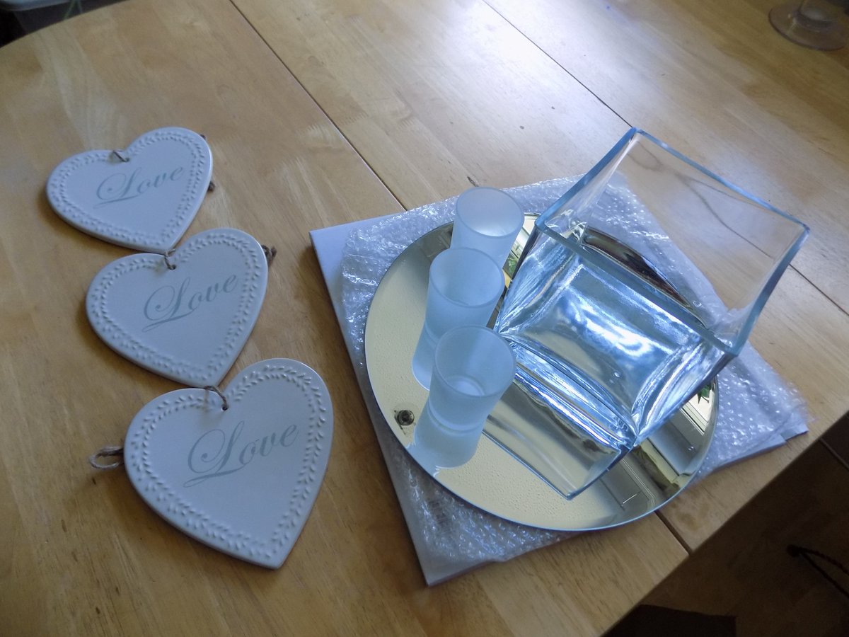 For sale 9 x 14cm sq clear vases £5.00 each collection only East Kilbride.