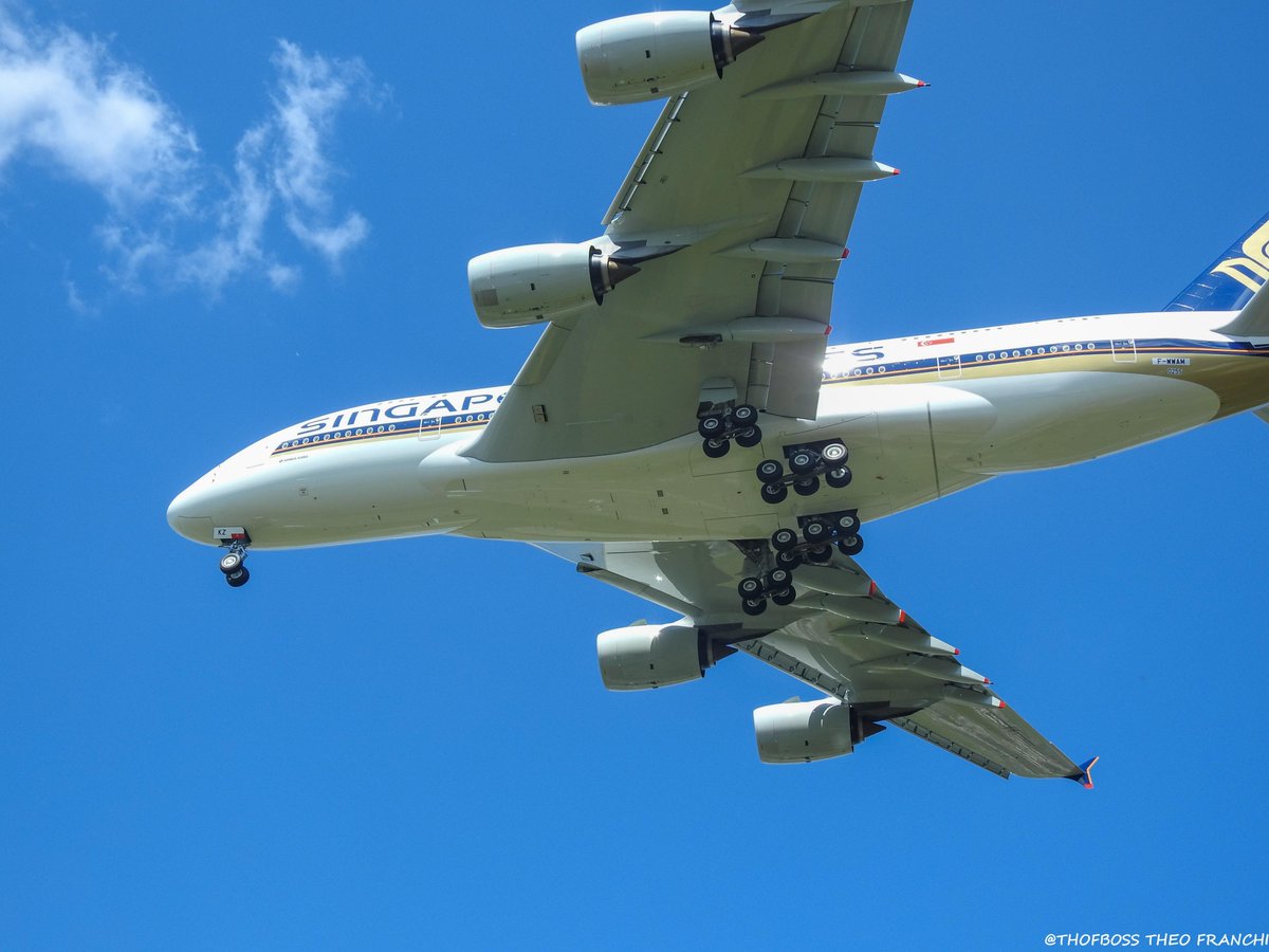 A380 <a href="/SingaporeAir/">Singapore Airlines</a> 9V-SKZ CAF cc <a href="/Airbus/">Airbus</a> @a380fanclub
