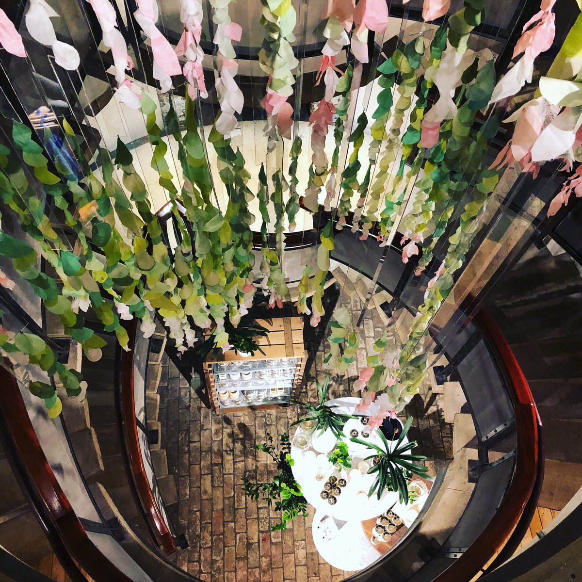 JGtheOG215's tweet photo. Special thanks to the #dreamy team at @Anthropologie in #Rittenhouse for sharing their art and passion with me throughout the last week! I’ll miss you all! #devonyard #onthego https://t.co/xWljW1c97Y