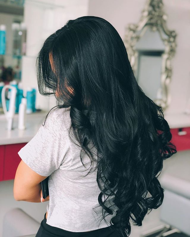 DYK we have some of the best extensions in the city! And our trained stylists are excellent at helping you find the right color match, adding them to your hair, and styling them just right ✨🙌🏼 #HappySundayFunday #PhillyHairphillyhair,happysundayfunday