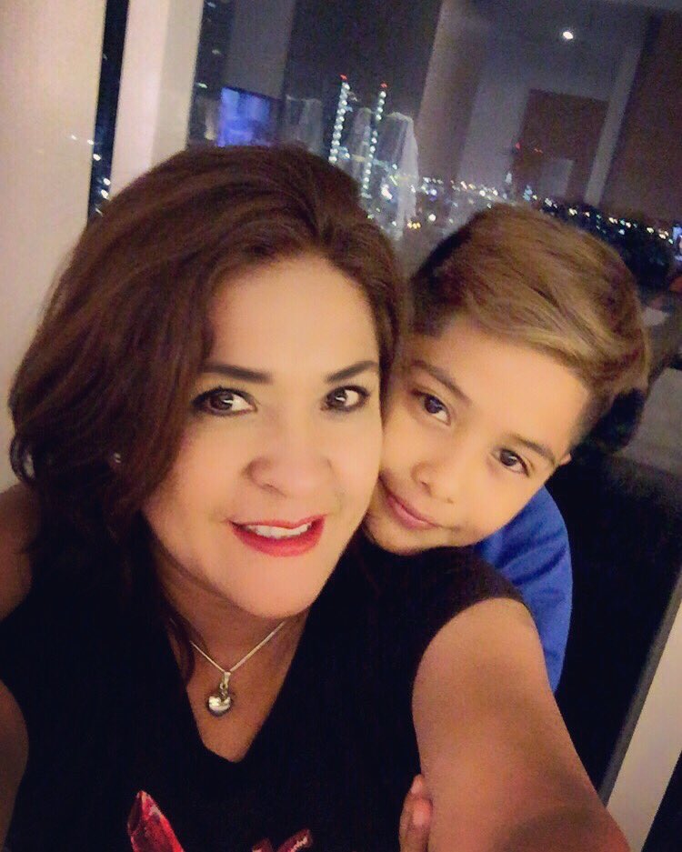 Aliliaruiz's tweet photo. Con mi niño y campeón, deseándole lo mejor en la competencia. ❤️🥋 #Taekwondo #MugungDo #CintaAzul https://t.co/6z0IxXt4xn