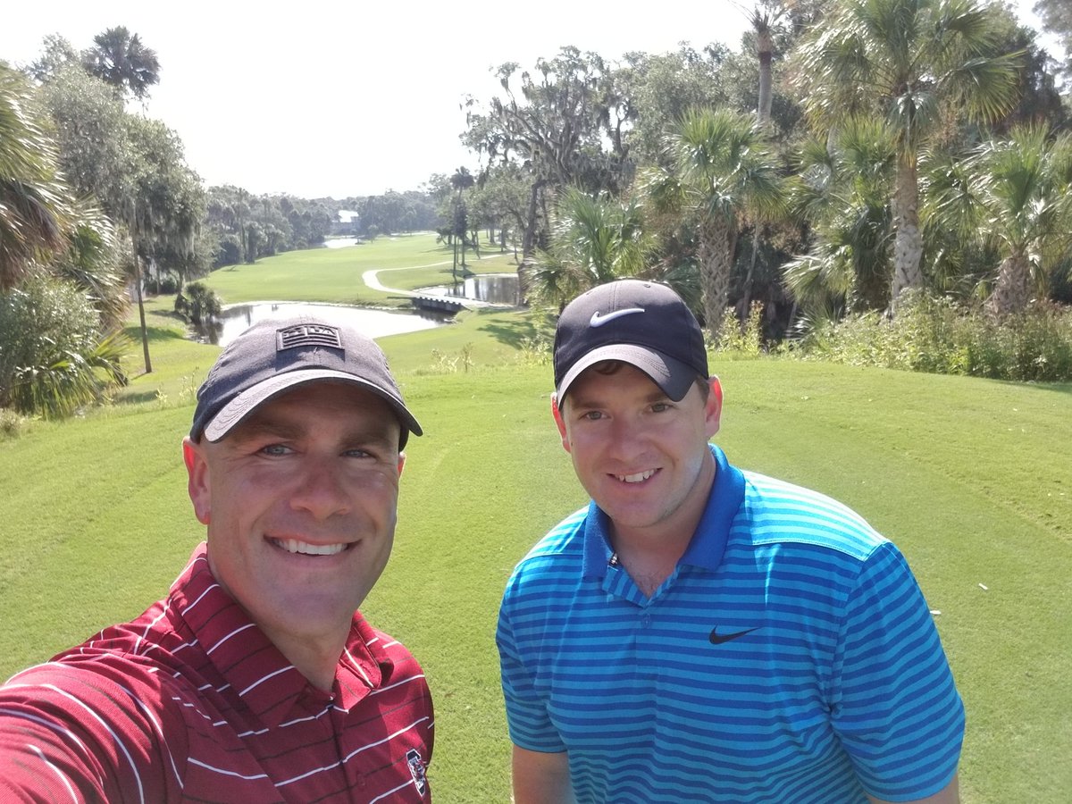 CoachCurtis35's tweet photo. Great day playing golf with @coachDetheridge and my little guy. Watched @TheOpen, now finishing with a little beach time! #Edislow https://t.co/Luj91IgUWT